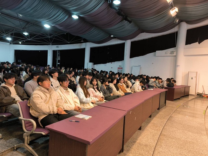 f09d2fb36028a562259551660d9b4a37_720 - 副本.jpg